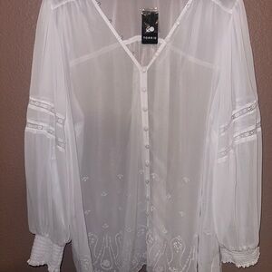 NWT Torrid 4X Chiffon Ruffle Collar Eyelet Embroidered Blouse